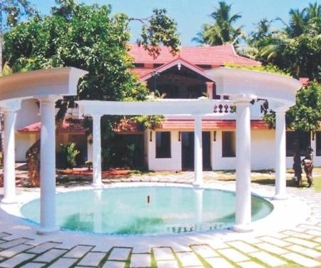 Hotel Chanakya Thiruvananthapuram Esterno foto